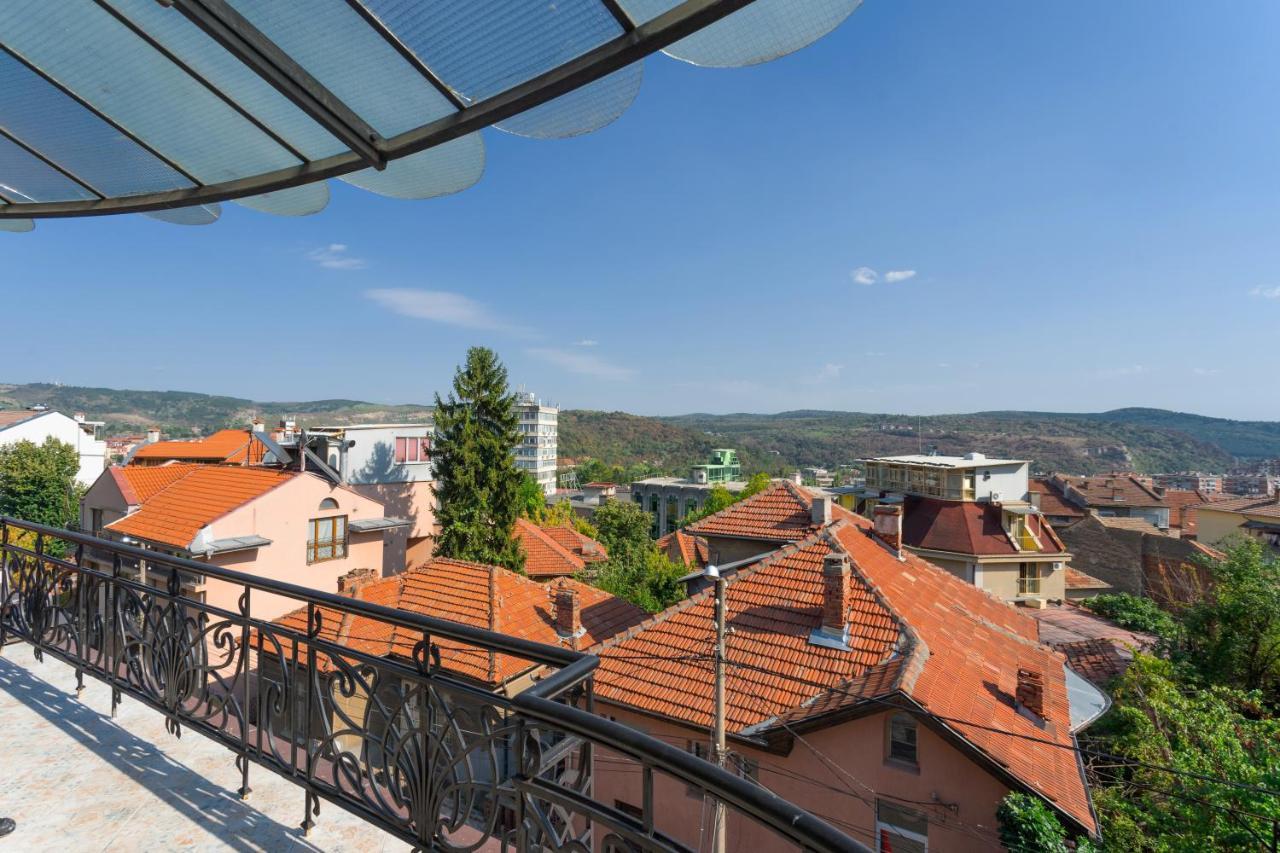 Luxury Private House In City Center Велико-Тырново Экстерьер фото