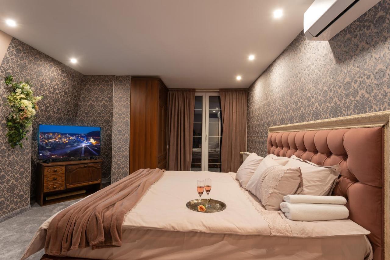 Luxury Private House In City Center Велико-Тырново Экстерьер фото