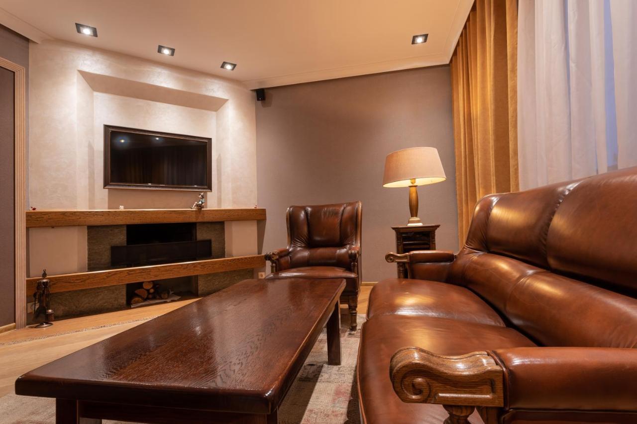 Luxury Private House In City Center Велико-Тырново Экстерьер фото